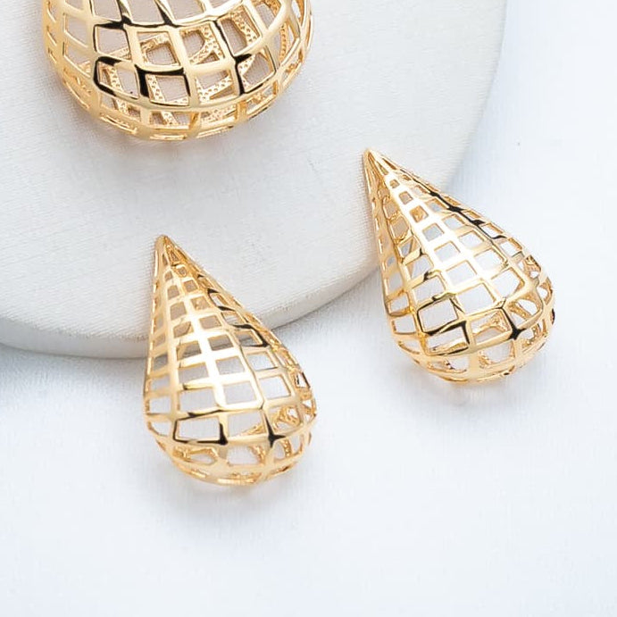 Petite Hazel Earring