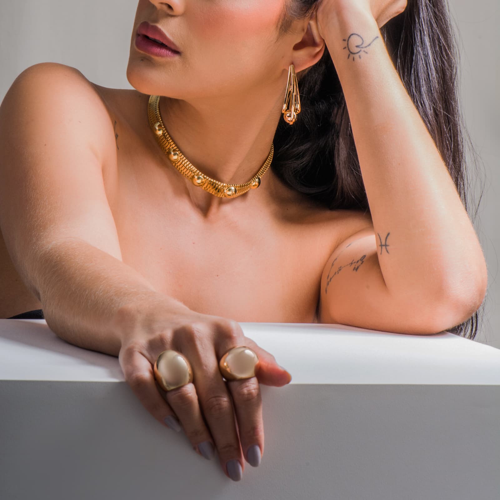 Pendientes de aro de jazmín